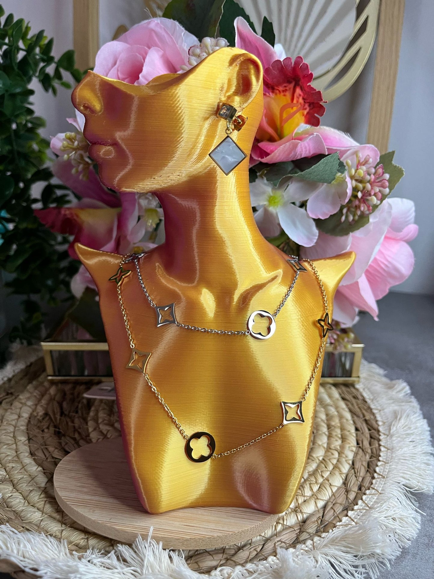 Collier Lena