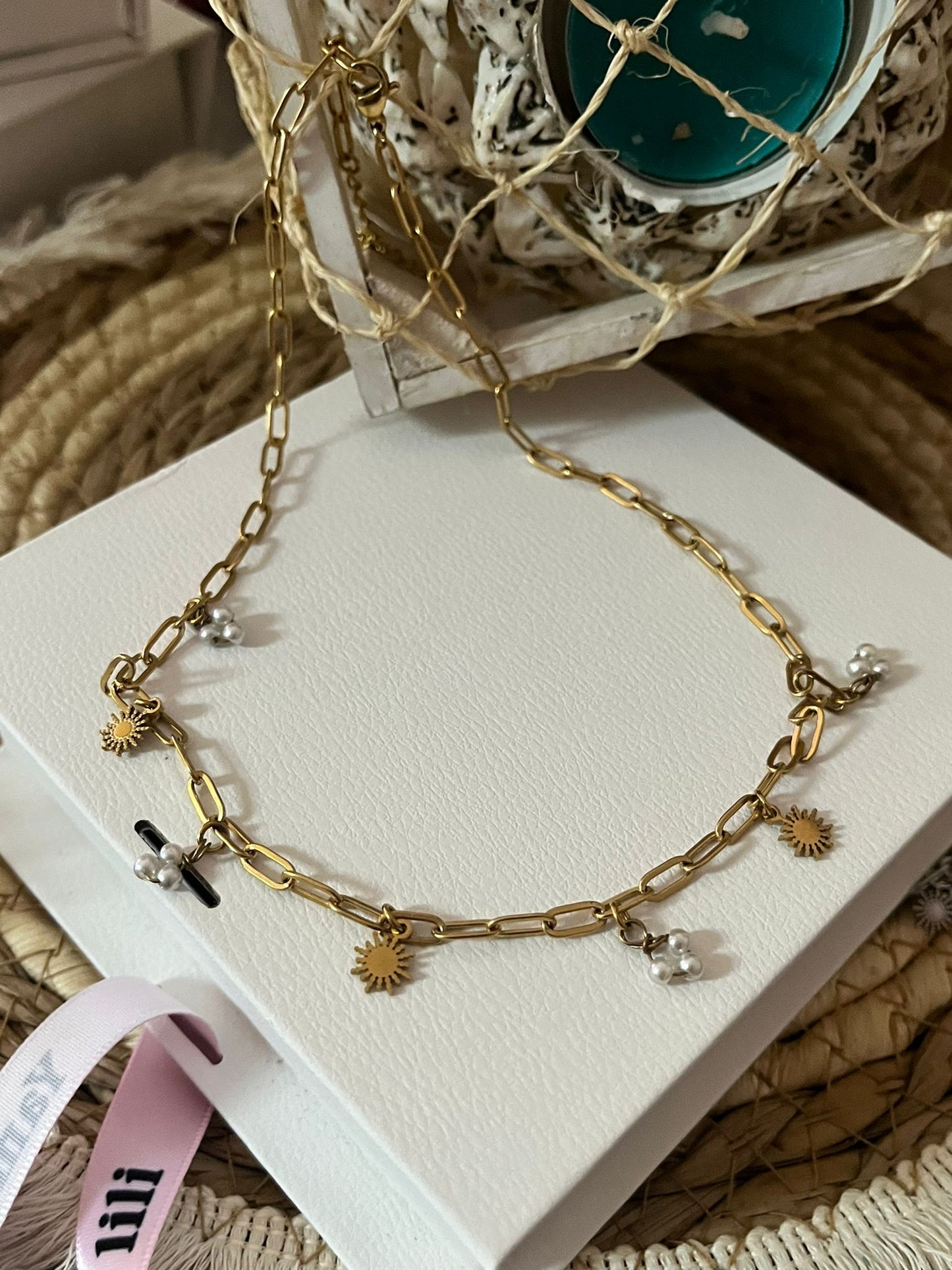 Collier Anna